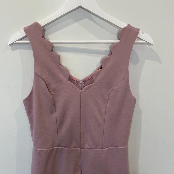 Max & Ash Scalloped Fit & Flare Midi Sleeveless Dress - Picture 4 of 8